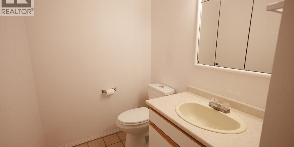 A 5115 MEDEEK AVENUE Terrace Photo 11 A 5115 MEDEEK AVENUE Terrace Photo 11